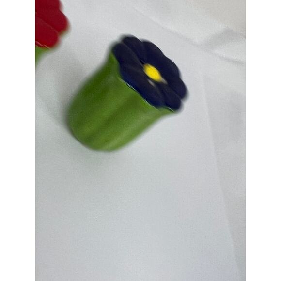 Vtg Red & Blue Hibiscus Salt & Pepper Shaker Set Ceramic 2.5 in - Picture 5 of 7